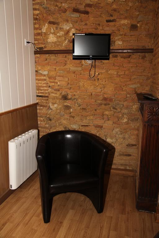 Cafe De France Bed & Breakfast Eauze Room photo